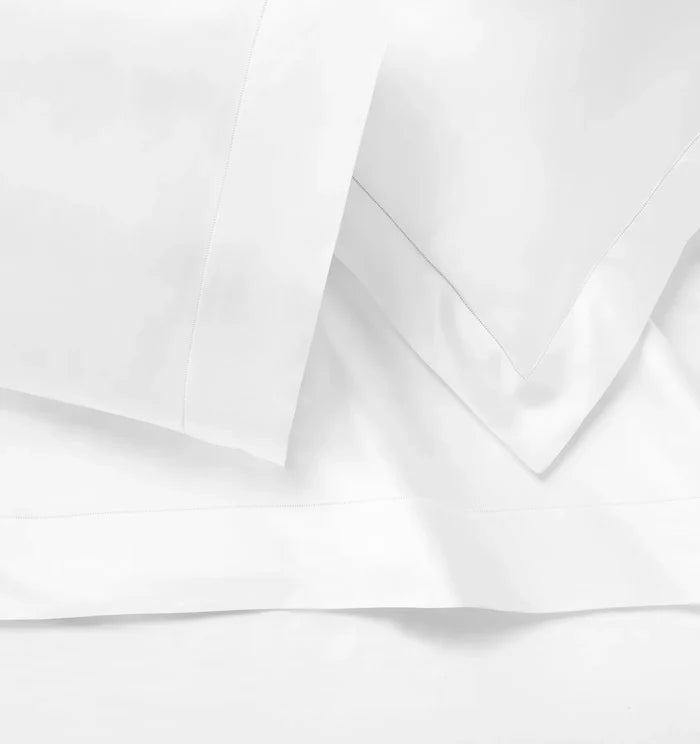 Ariel white flat sheet, pillowcase and sham vignette