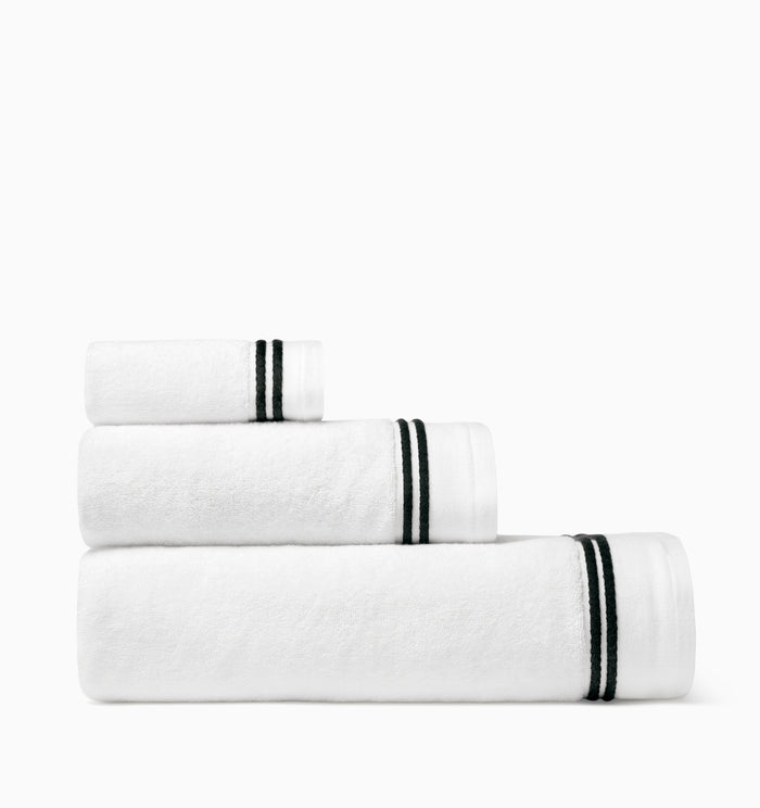 Aura Nuova White & Black Bundle (Save 10%)