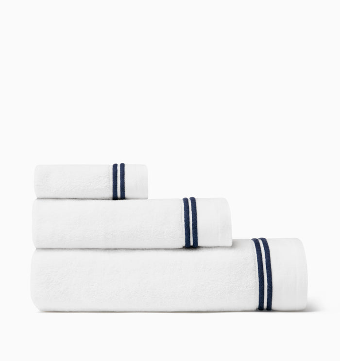 Aura Nuova White & Navy Bundle (Save 10%)