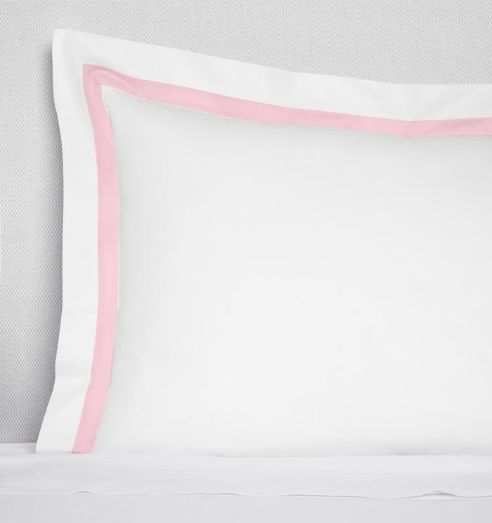 variant__white/carnation