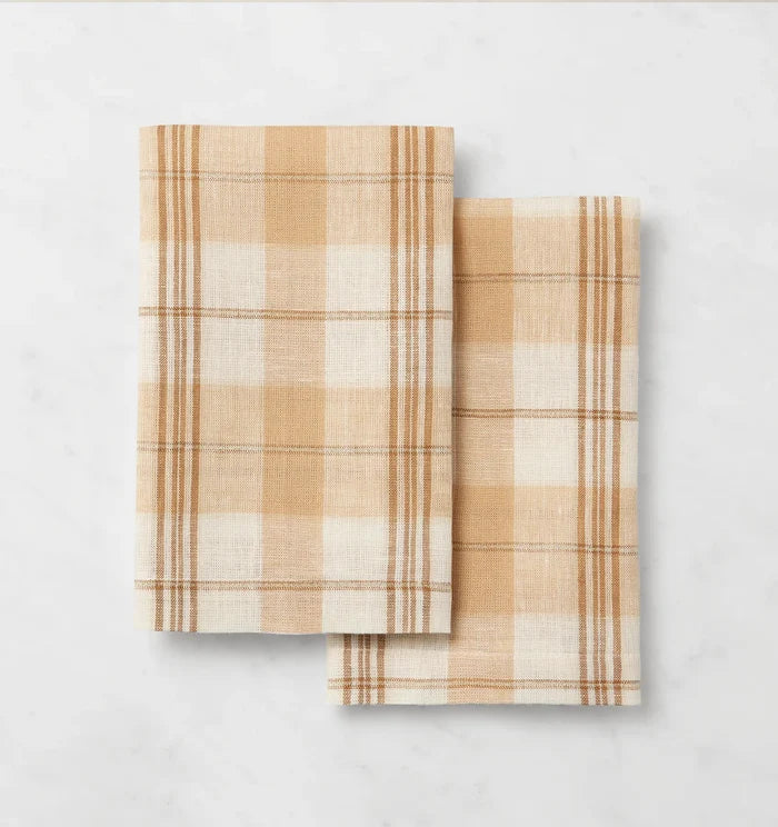 Masseria guest towels in almond/oyster