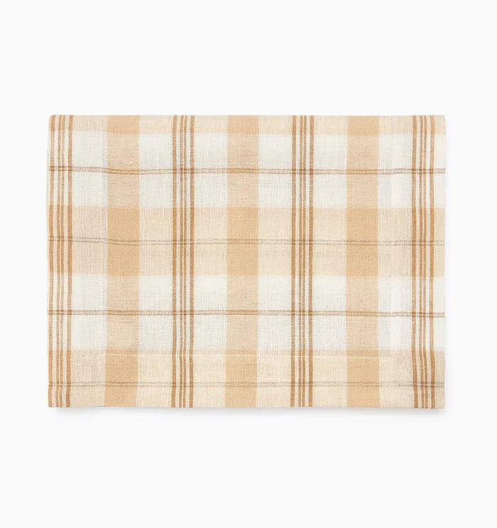 Almond/oyster Masseria table runner