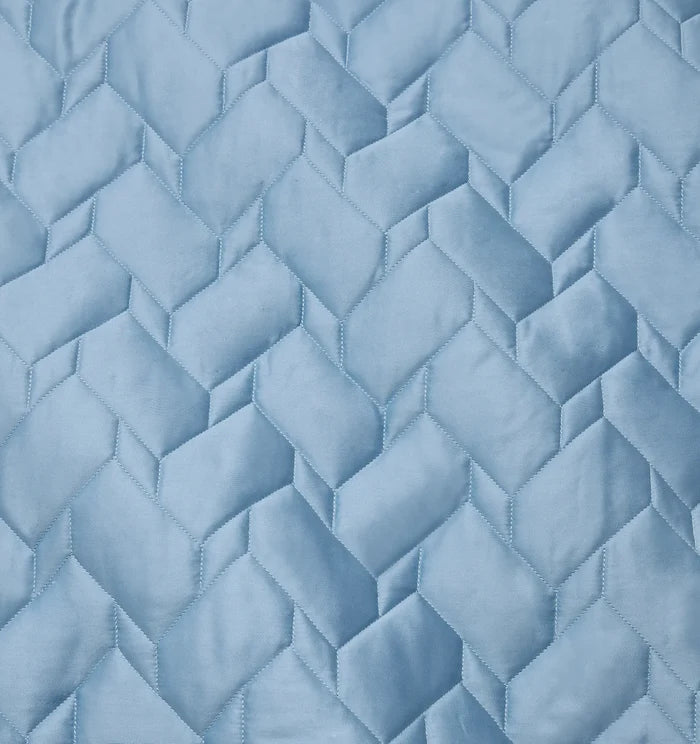 Palatino sea details for the quilt and sham