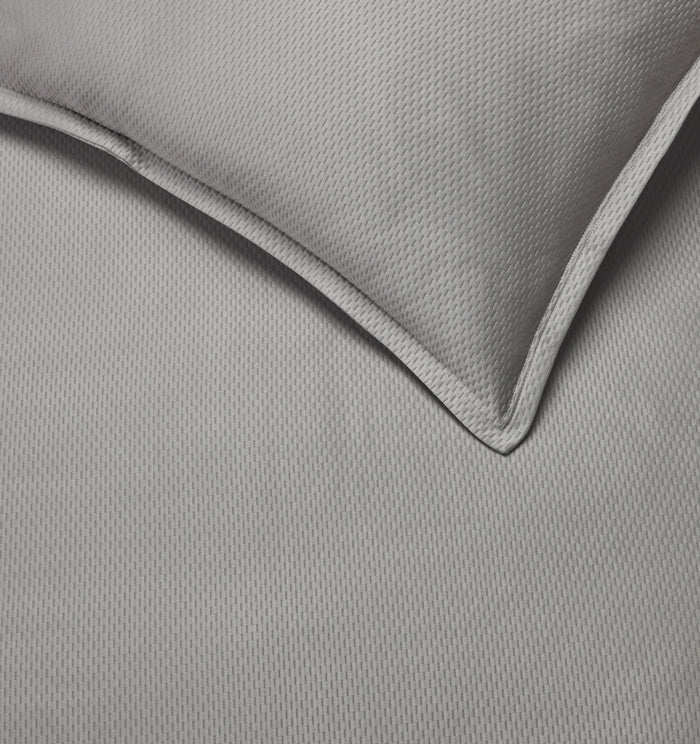 Perrio silver coverlet & sham