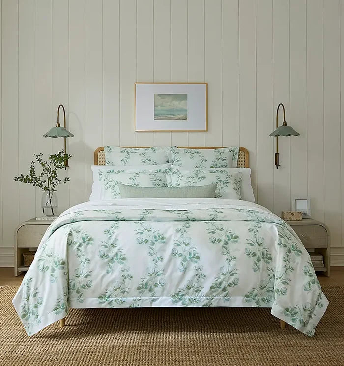 Rosa poolside full bed