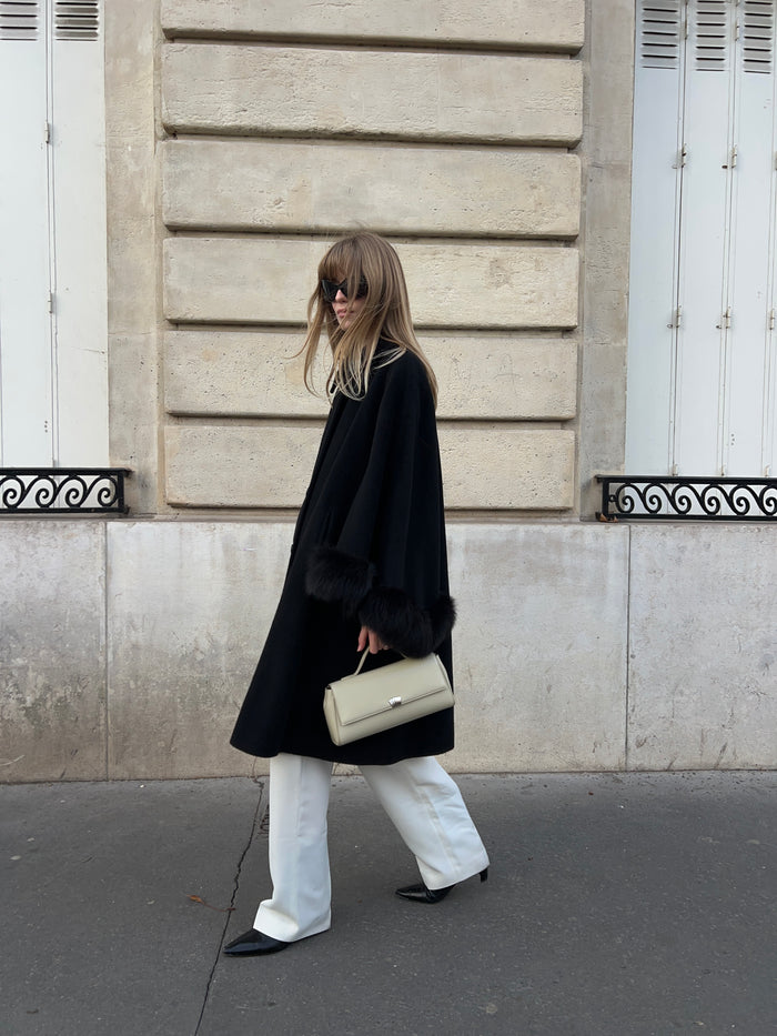 Shell Clutch Linen Gloss