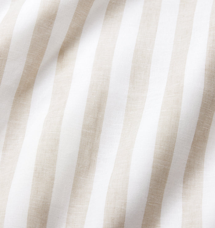 Stramare table runner texture in white/natural