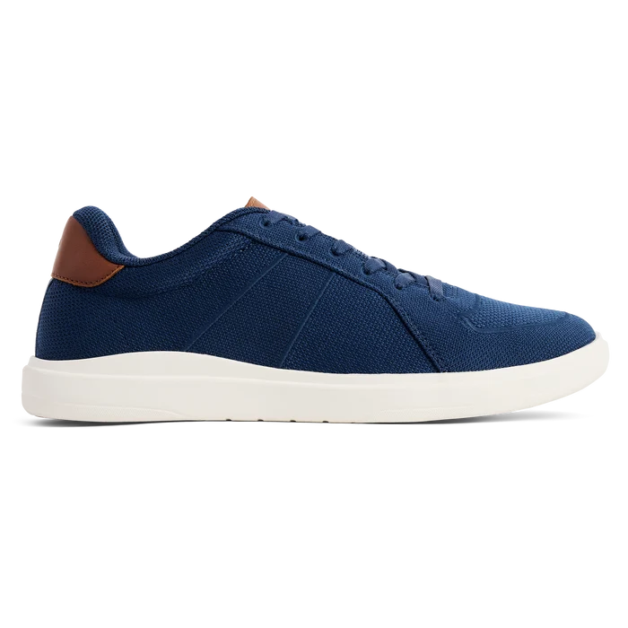 The Drift in Cobalt knit lateral view