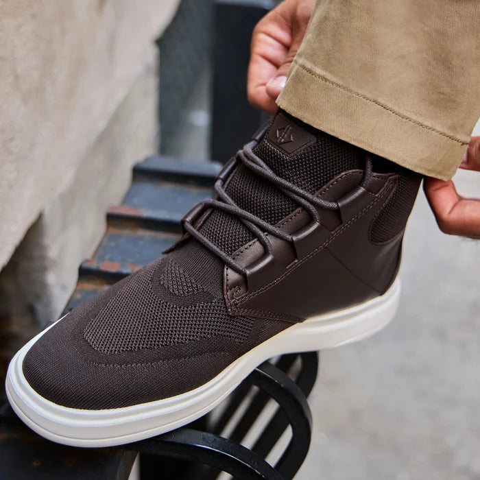 model wearing The Element in chestnut knit with khaki pants