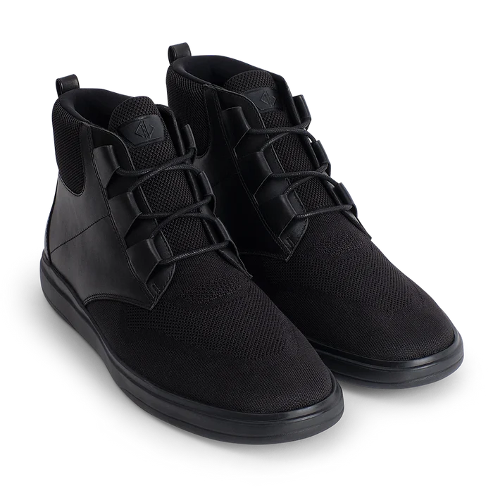 The Element in black knit 3/4 View