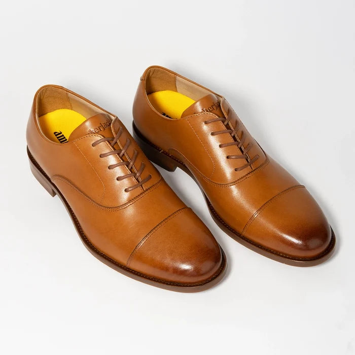 The Regent in Honey tan full-grain leather 3/4 view